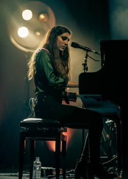 Biography Birdy