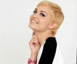 Biography Nina