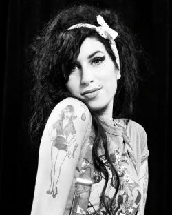 Biography Amy Winehouse