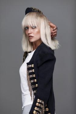 Biography Chisu