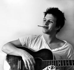 Biography Charles Pasi