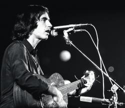 Biography Lluís Llach