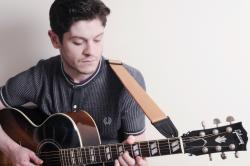 Biography Iwan Rheon