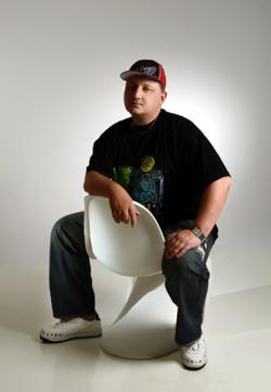 Biography DJ Slon