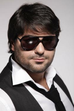 Biography Artur Best