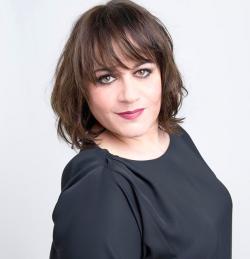 Biography Lisa Angell