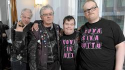 Biography Pertti Kurikan Nimipäivät
