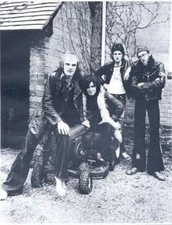 Biography Van der Graaf Generator