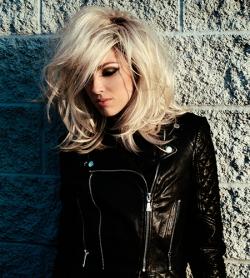 Biography Bonnie Mckee