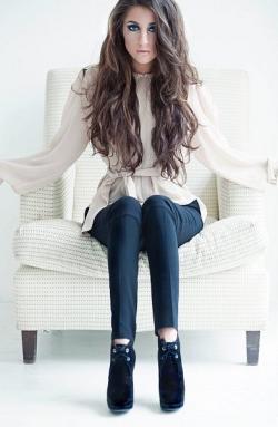 Biography Kristina Si