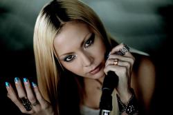 Biography Anna Tsuchiya