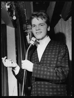 Biography Brian Hyland