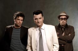 Biography Los Tres