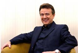 Biography Enzo Ghinazzi