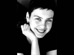 Biography Adriana Calcanhotto