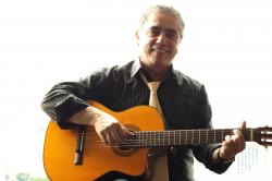 Biography Paulinho Pedra Azul