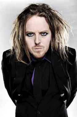 Biography Tim Minchin