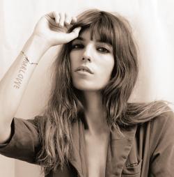 Biography Lou Doillon