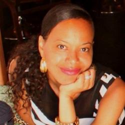 Biography Lisa Lindo