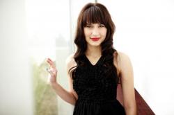 Biography Breanne Düren