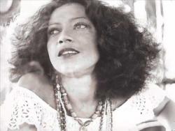 Biography Nazaré Pereira