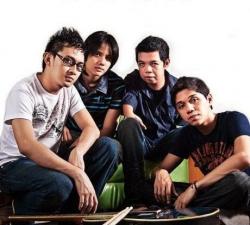 Biography Ezra Band
