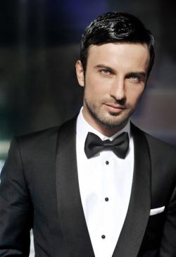 Biography Tarkan