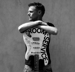 Biography Bryan Adams
