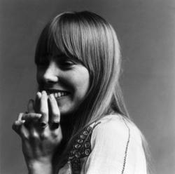 Biography Mitchell Joni