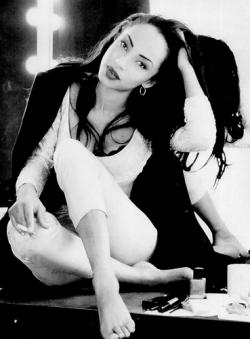 Biography Sade
