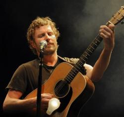 Biography Dierks Bentley